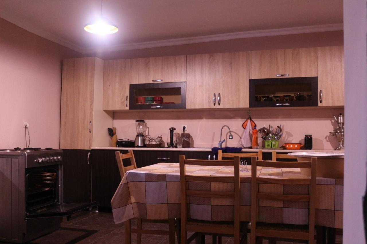 Inga Jafaridze Guesthouse Pele Местія Екстер'єр фото